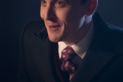 GOTHAM: Robin Lord Taylor in the “A Dark Knight: The Blade’s Path” episode of GOTHAM airing Thursday, Oct. 19 (8:00-9:01 PM ET/PT) on FOX. CR: Jessica Miglio/FOX