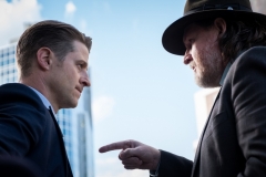 GOTHAM: L-R: Ben McKenzie and Donal Logue in the “A Dark Knight: A Day in the Narrows” episode of GOTHAM airing Thursday, Nov. 2 (8:00-9:01 PM ET/PT) on FOX. ©2017 Fox Broadcasting Co. Cr: Jeff Neumann/FOX